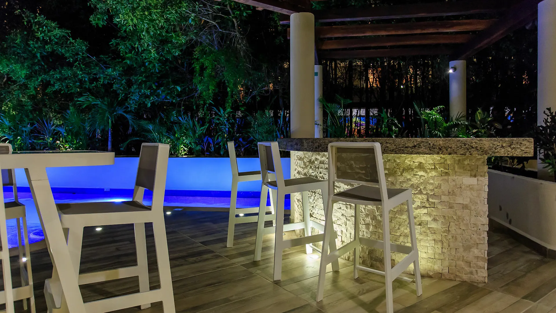 Exclusive Aldea Thai